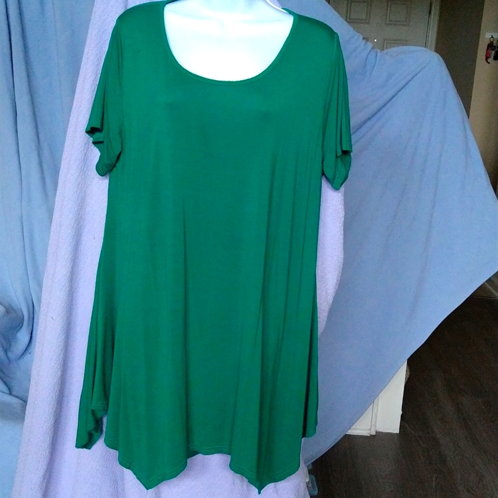 Belaroi Round Neck Emerald Green short sleeve top sz 2X Womens